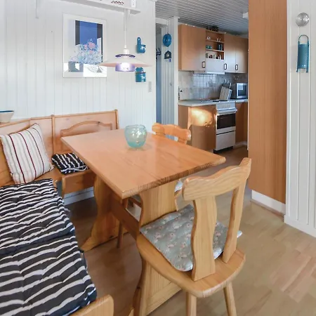 Two-bedroom Holiday In Holiday home